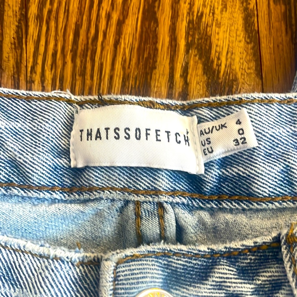 Blue jeans - Picture 3 of 3